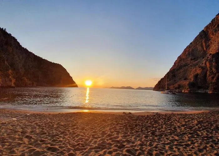 Stunning In With Seaview And Pool Apartamento *