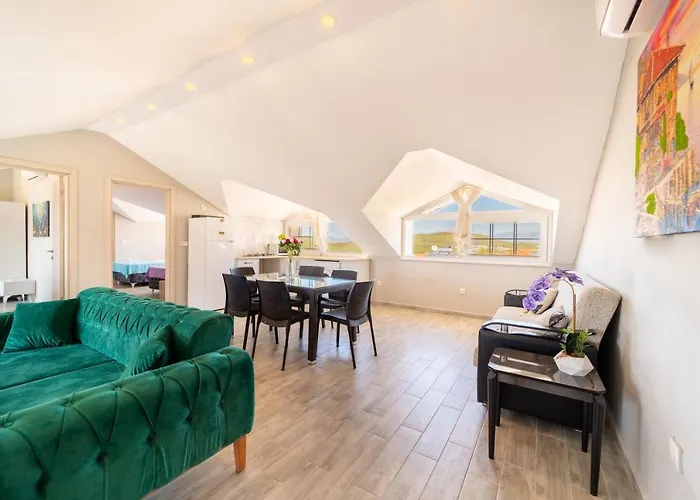 Apartamento Stunning In With Seaview And Pool Oludeniz